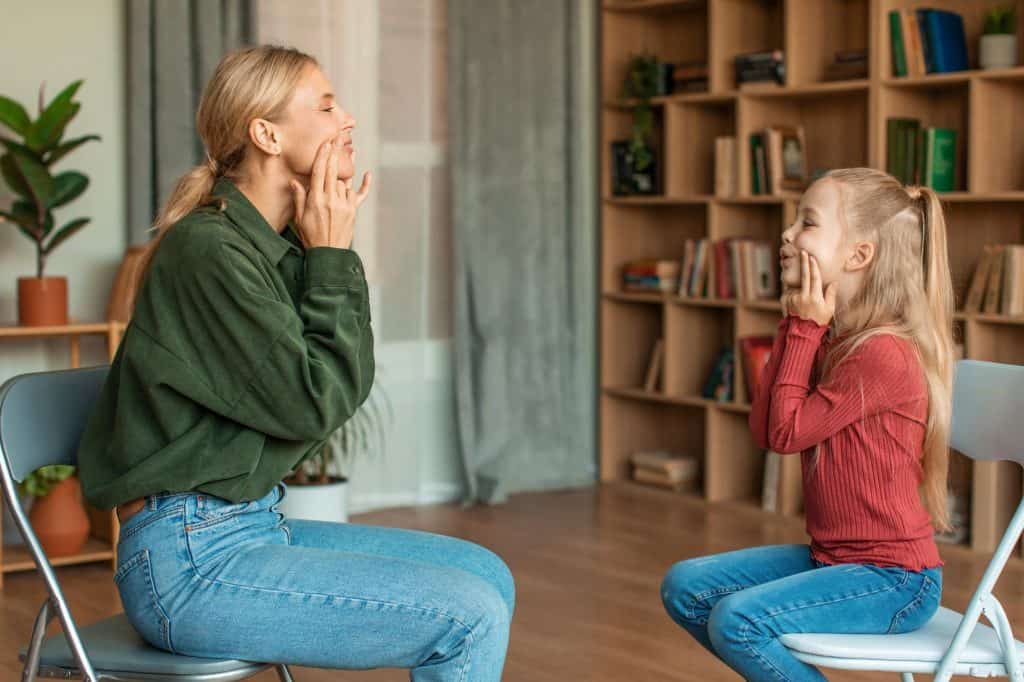 Speech therapy for girl with professional speech therapist